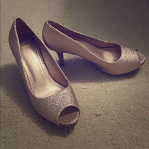 Dream Paris gold glitter heels